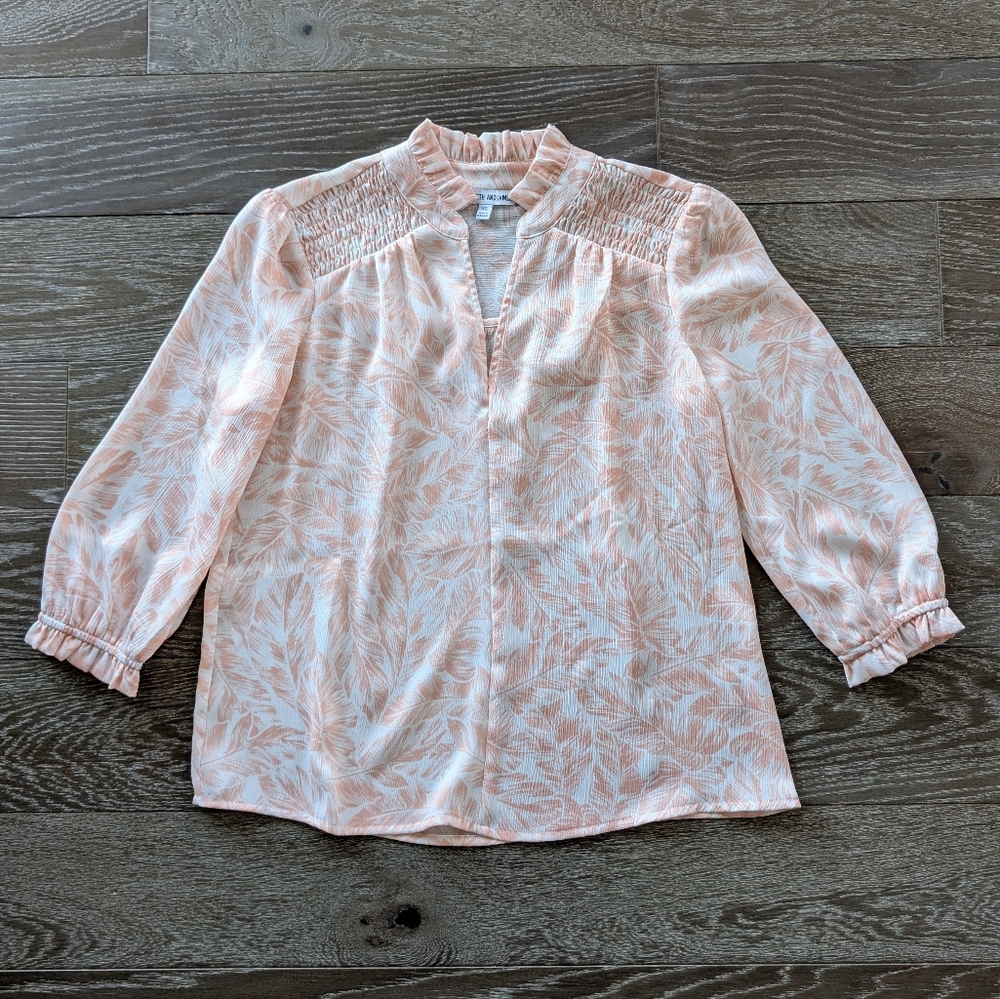 Elizabeth and James Blush Leaf Print Blouse Size XS